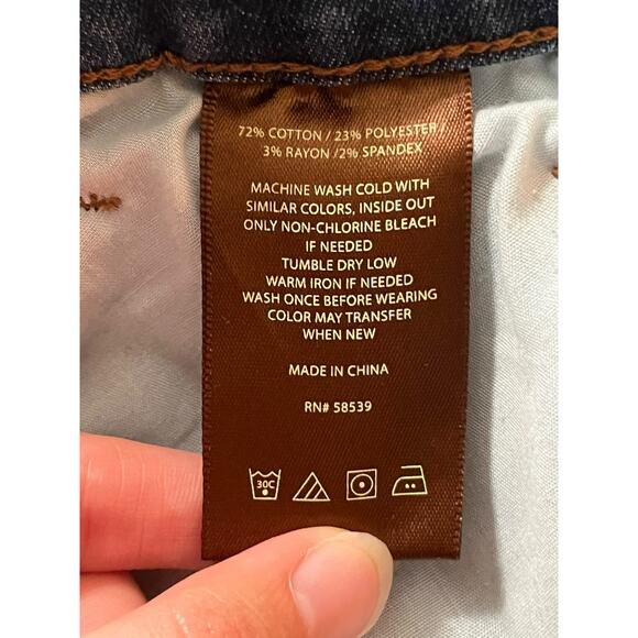 Kut from the Kloth jeans Abigail crop straight leg size 24W - Picture 6 of 6